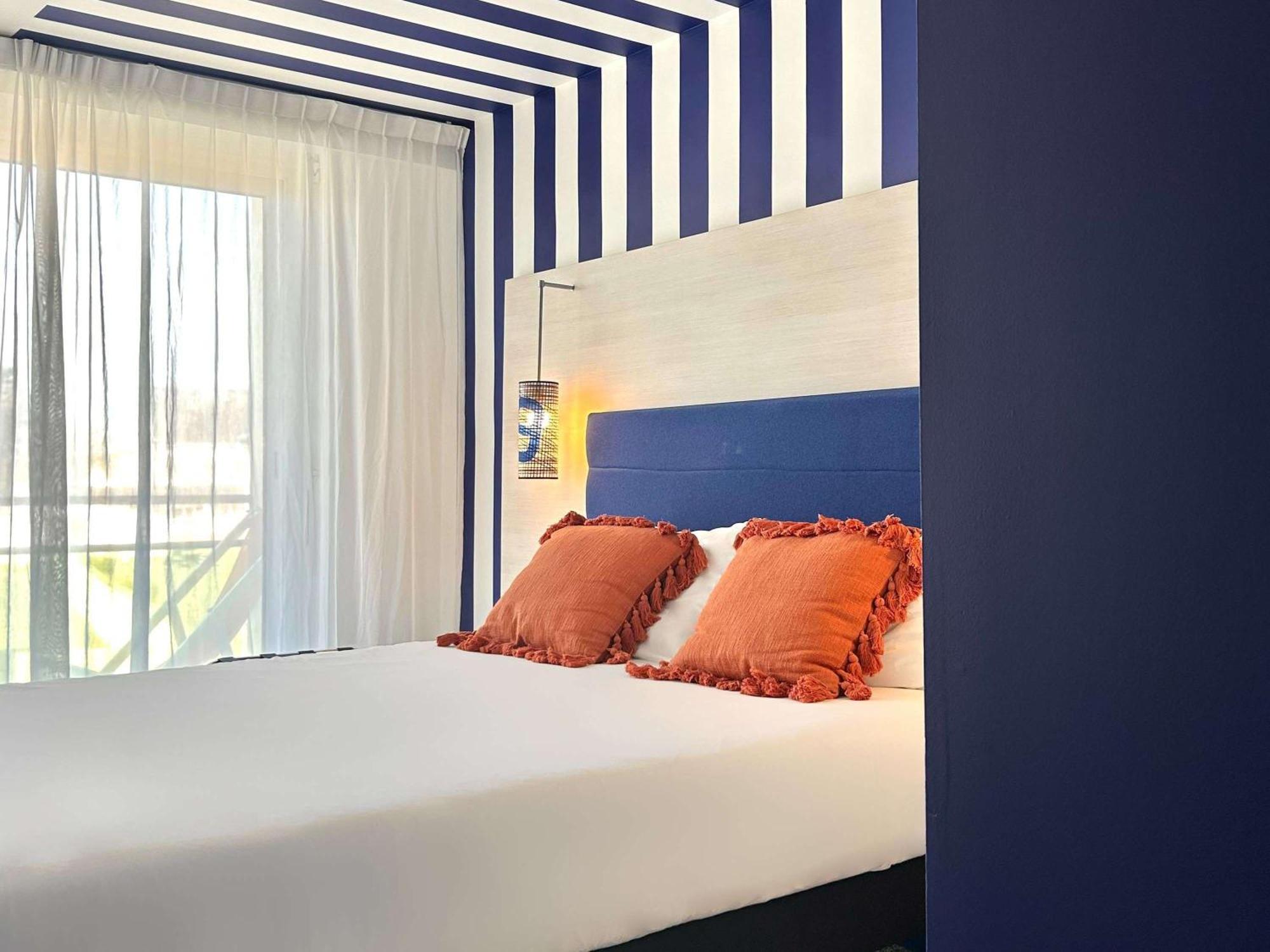 Отель Ibis Styles Quiberon Centre Экстерьер фото