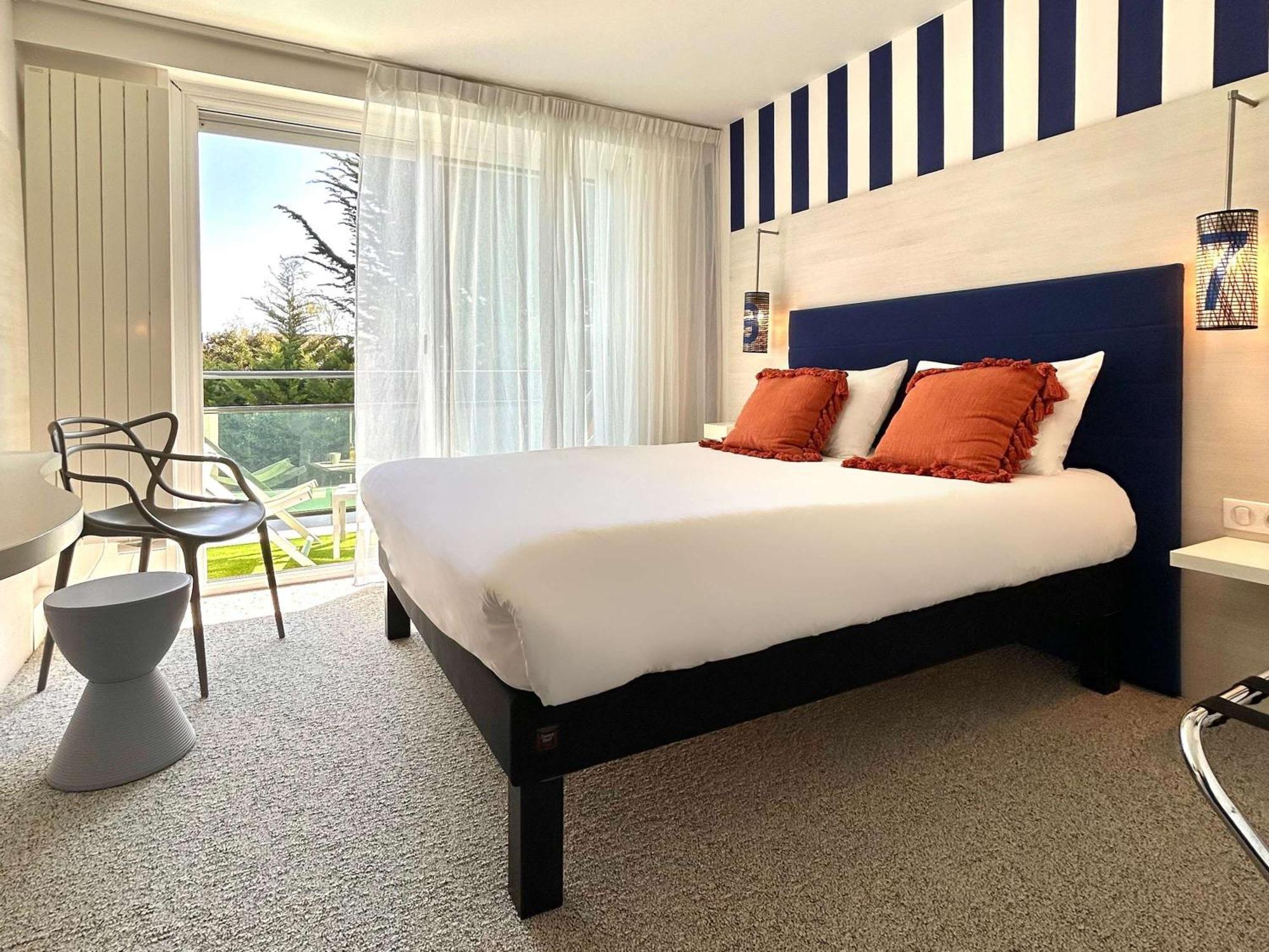 Отель Ibis Styles Quiberon Centre Экстерьер фото